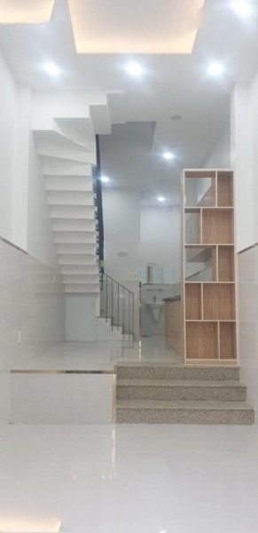 Bán nhà 2 tầng mặt tiền nội bộ Đường Bình Phú 2, Phường 10, Quận 6, Hồ Chí Minh